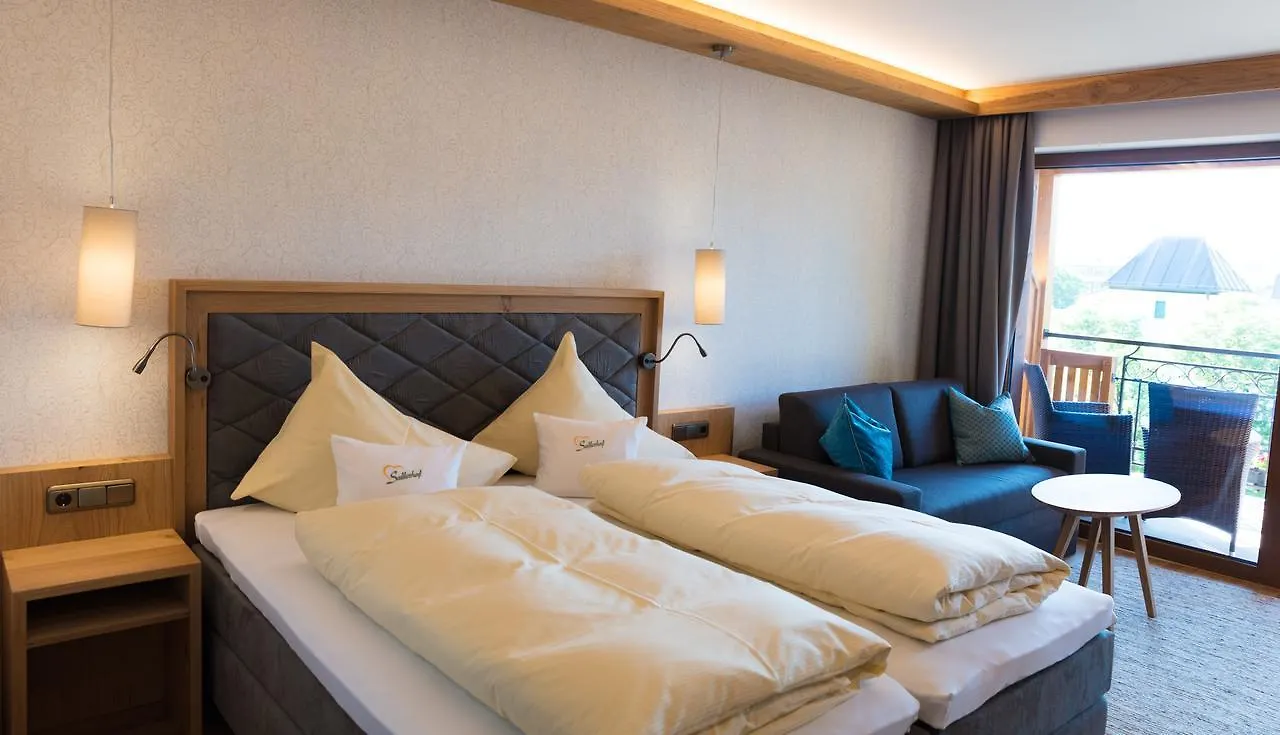 ****  Garten - Hotel Sallerhof Grödig Oostenrijk