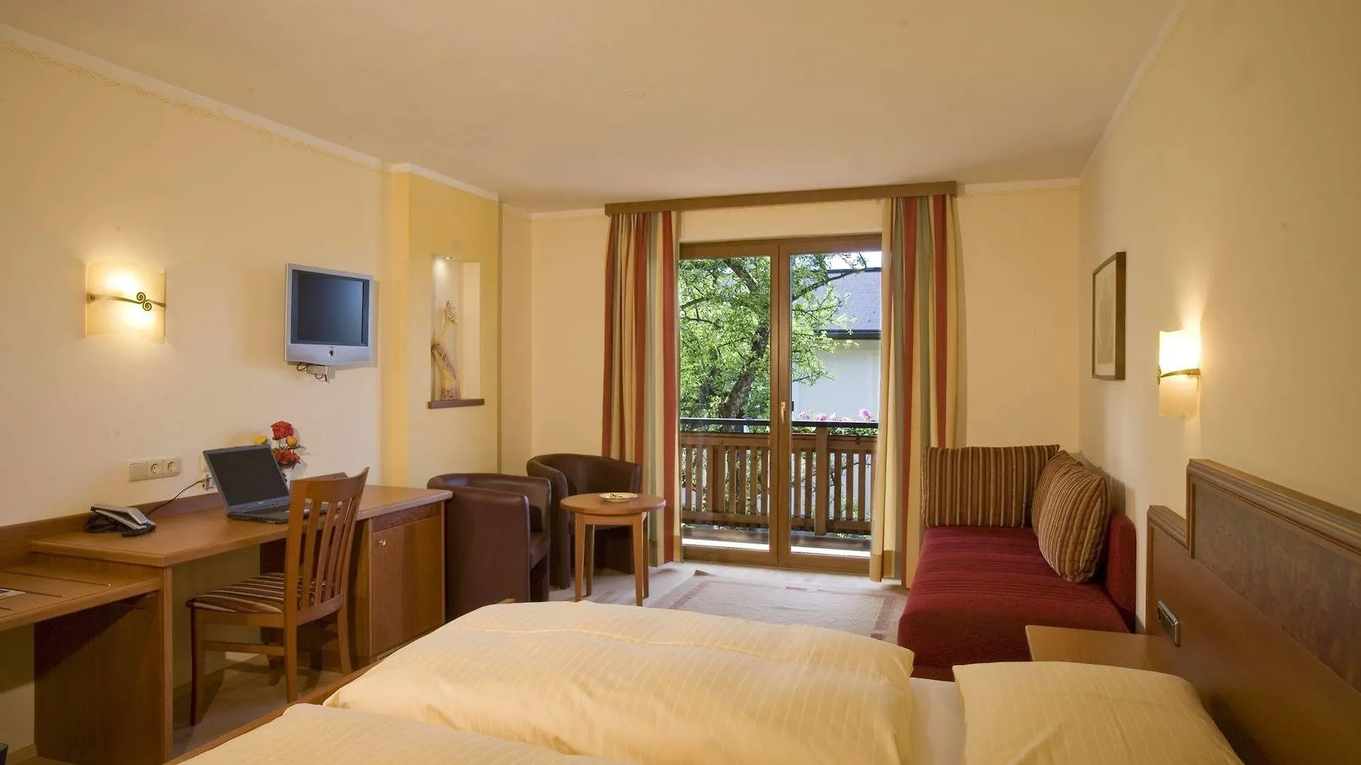 Garten - Hotel Sallerhof Grödig