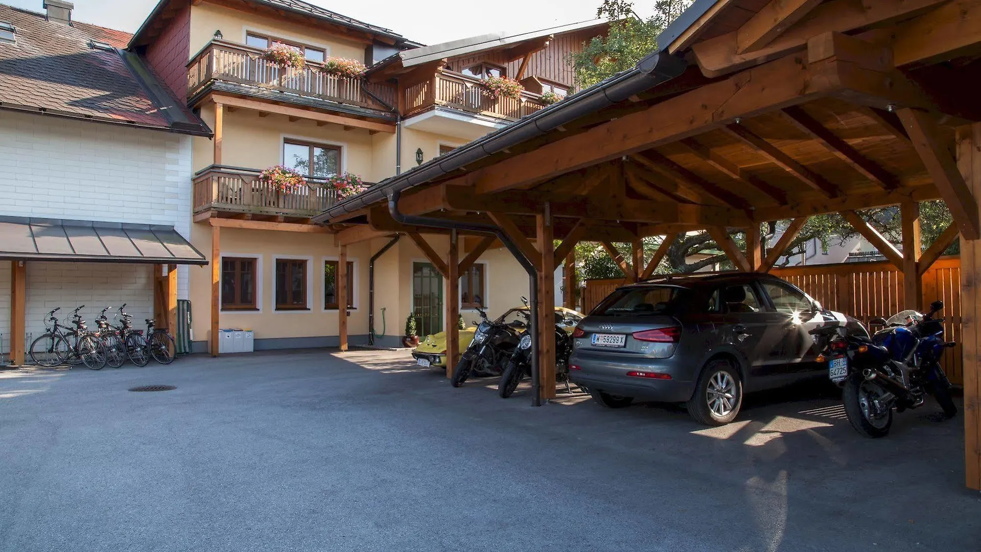 ****  Garten - Hotel Sallerhof Grödig Oostenrijk